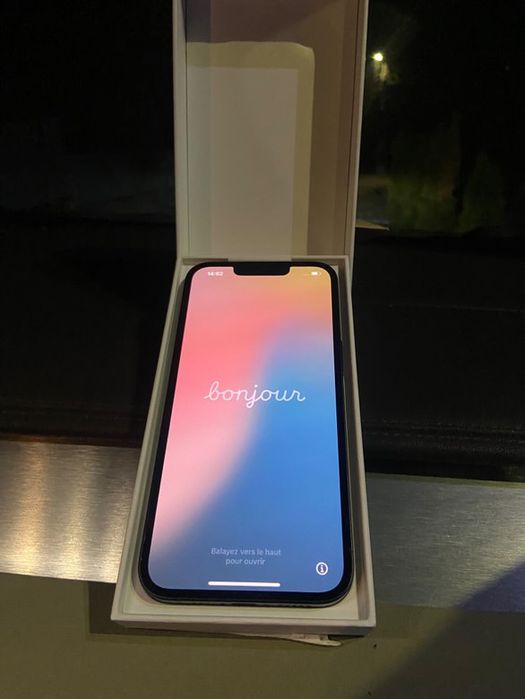 iPhone 16e desigilat