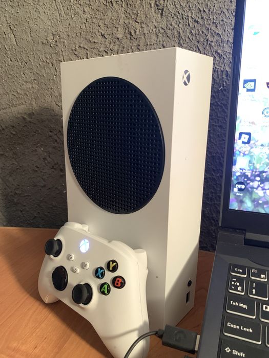 продам xbox series s 512gb