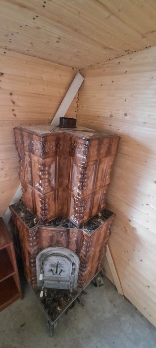 Sobă teracotă pe roți