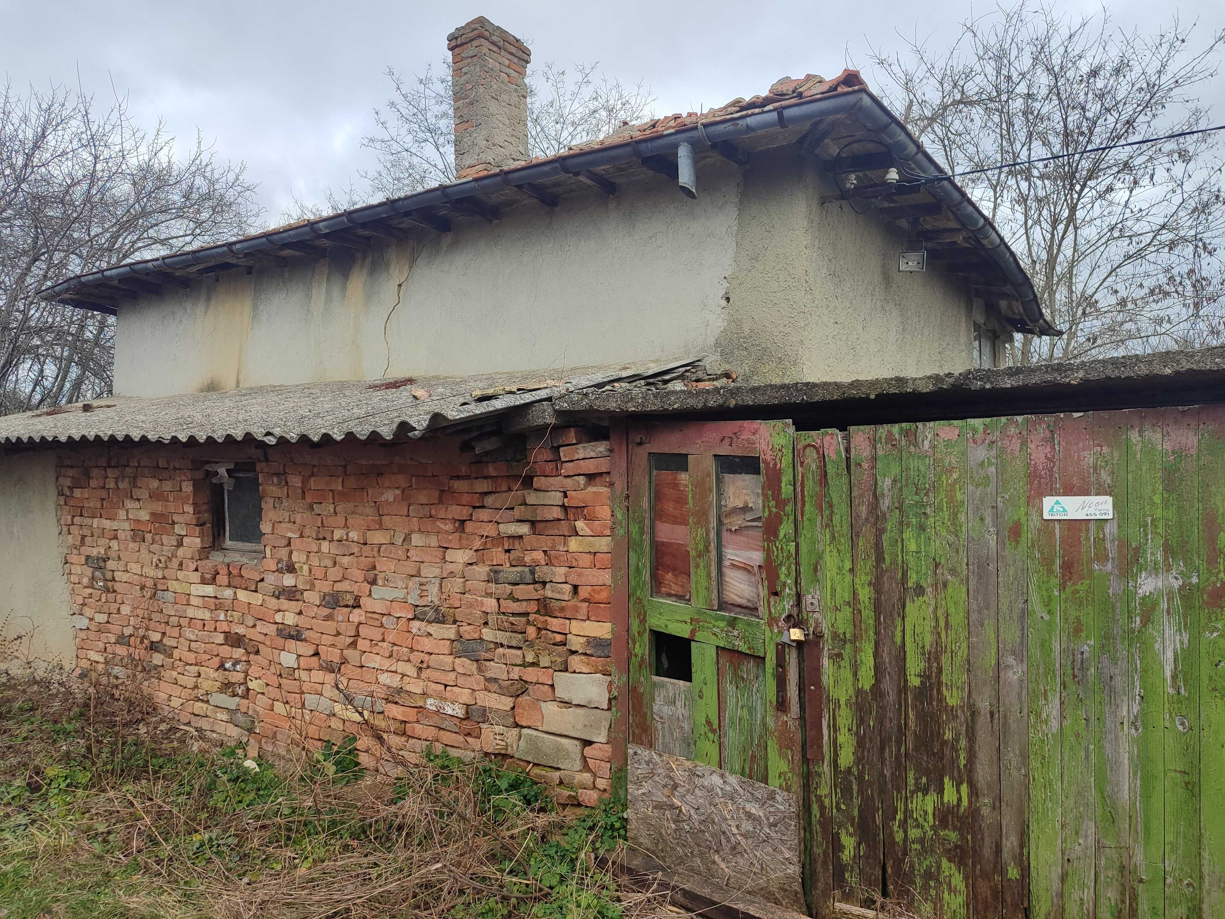 Парцел със стара къща в Добрич