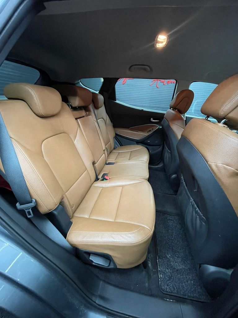 Hyundai Santa Fe Luxury 4x4