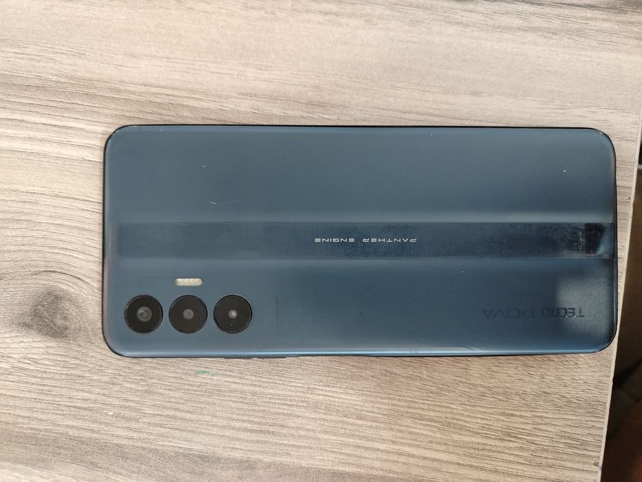 Tecno Pova 3 ideal sostayenada  batareykasi 7000 Mah  xotiralari 128/8