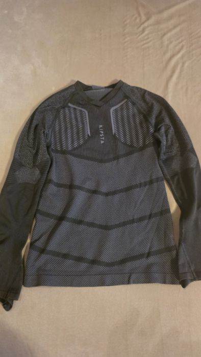 Детска термоблуза Kipsa футбол от Декатлон 8-9 г.