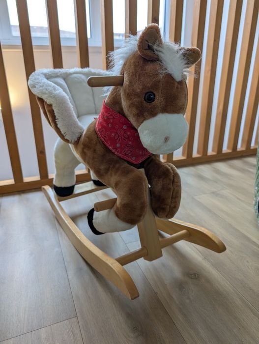 Balansoar căluț cu spătar + sunete (opțional)