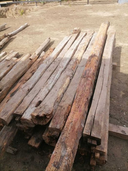 Vand lemn vechi, peste 150 ani, din stejar.