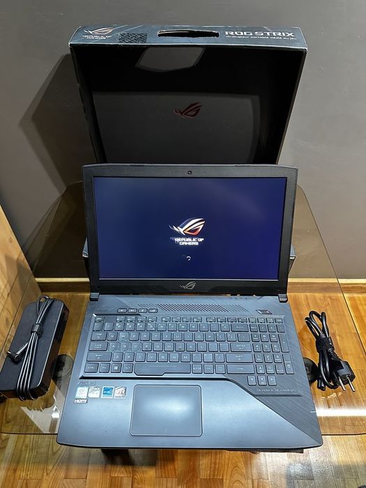Laptop Asus Gaming Rog i7-7700HQ 16GB RAM cu defect