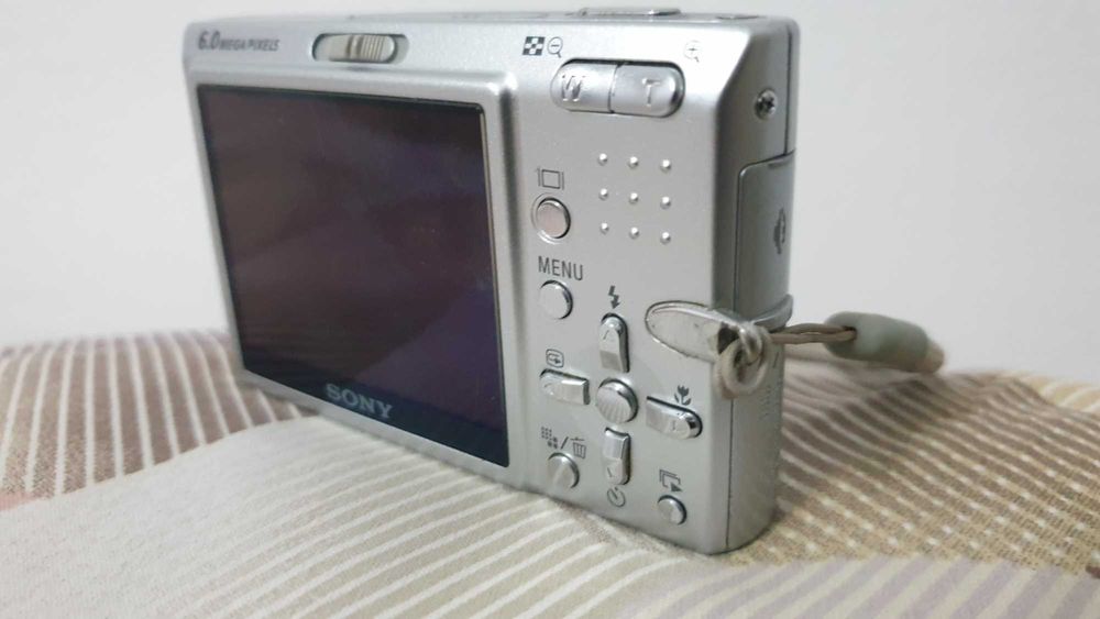 Sony Cyber-shot DSC-T9