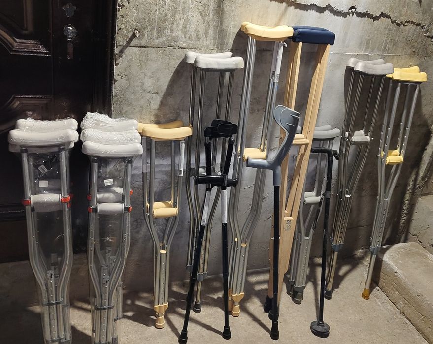 Костыли детские.взрослы