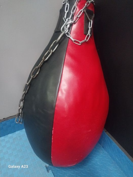 Продам боксерскую грушу