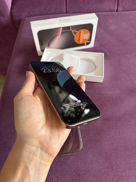Iphone 16 pro in stare foarte buna inca in garantie cumparat din magaz
