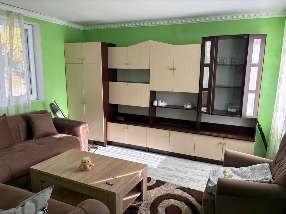 Продава се къща с.Макариополско