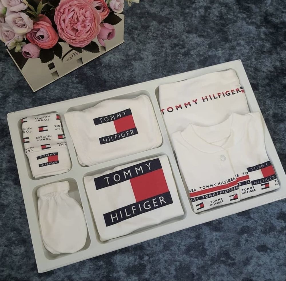Tommy hilfiger Набор для новоражденных Малчиков Производство Турция