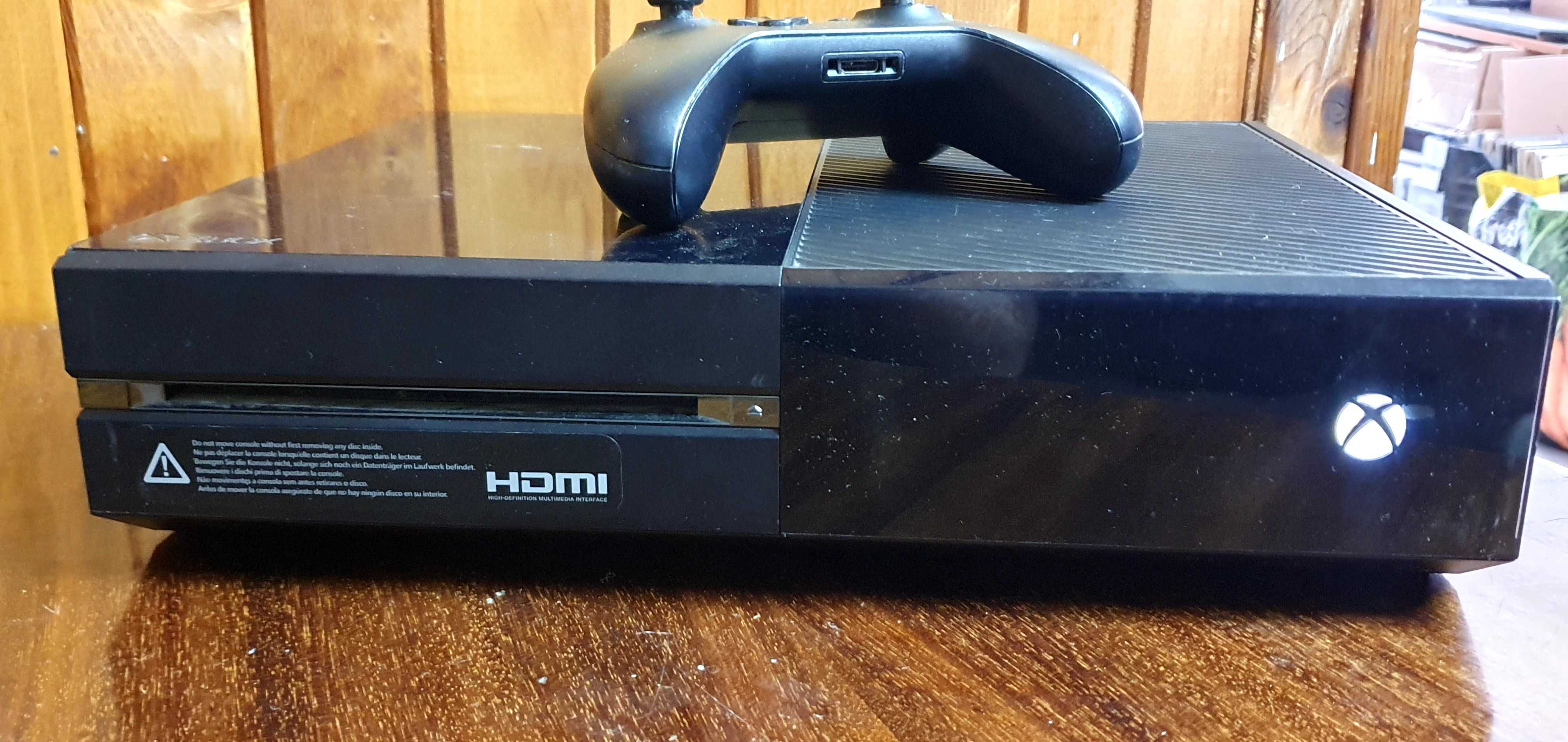 XBox One 500GB игра конзола с джойстик