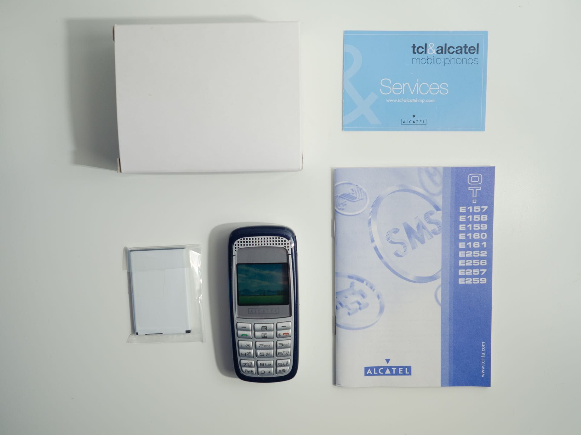 NOU - ALCATEL OT-157, neutilizat, folie pe ecran - DE COLECȚIE