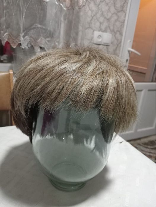 Продам парики , почти новые !