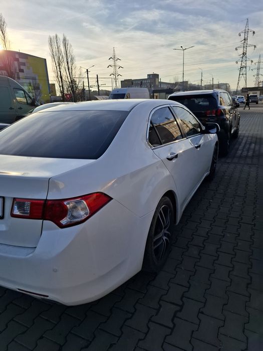 Vând Honda Accord  Executive 2013 ,2,2 TDI, 200KKm,