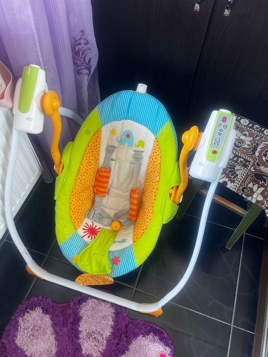Leagăn cu telecomandă