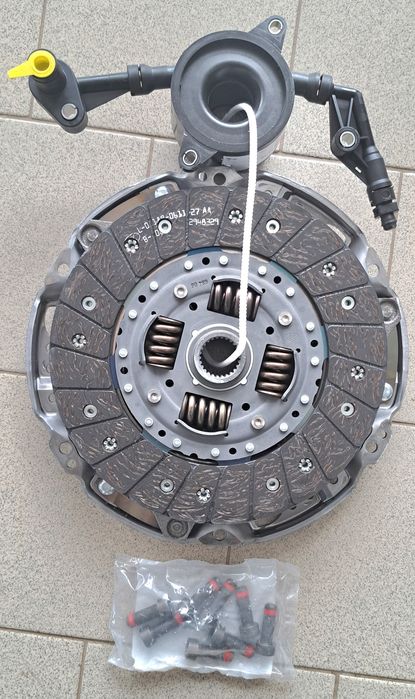 Chit Ambreaj Luk Crafter 2.5 Tdi 109 / 136 Cai  Volanta Placă Disc Noi