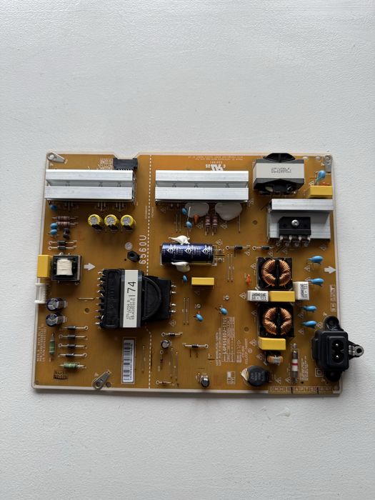 Платка за LG 65UJ6300