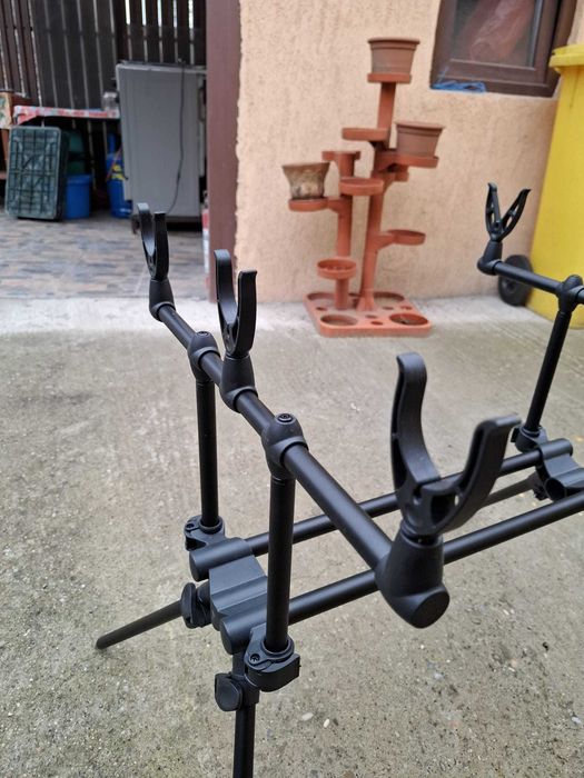Rod Pod JSFUN  3 posturi pentru lansete.
