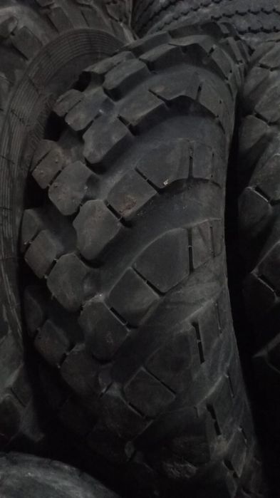 Продам шины  от Газ 66. Шишига