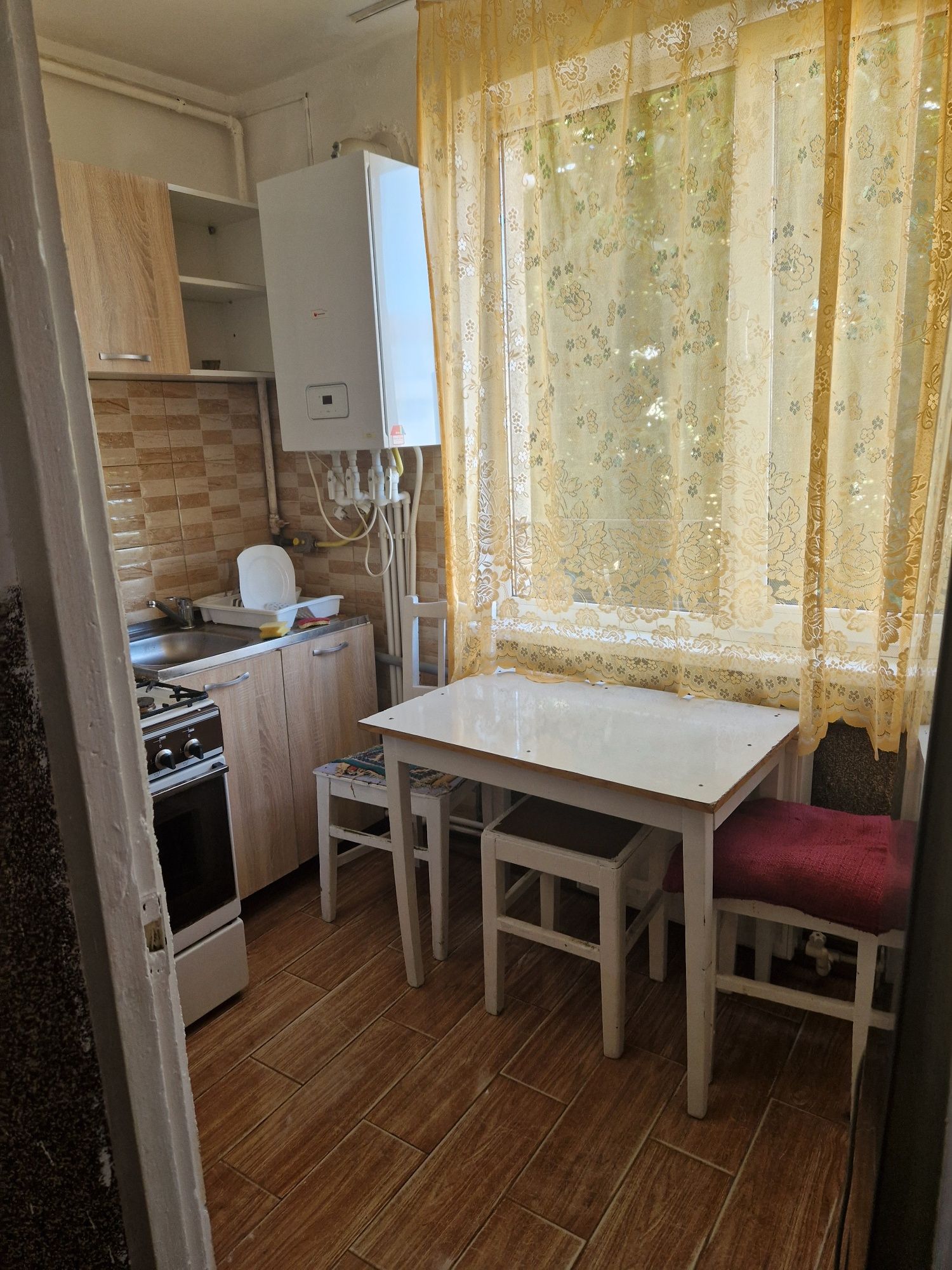 Apartament de închiriat cu 2 camere