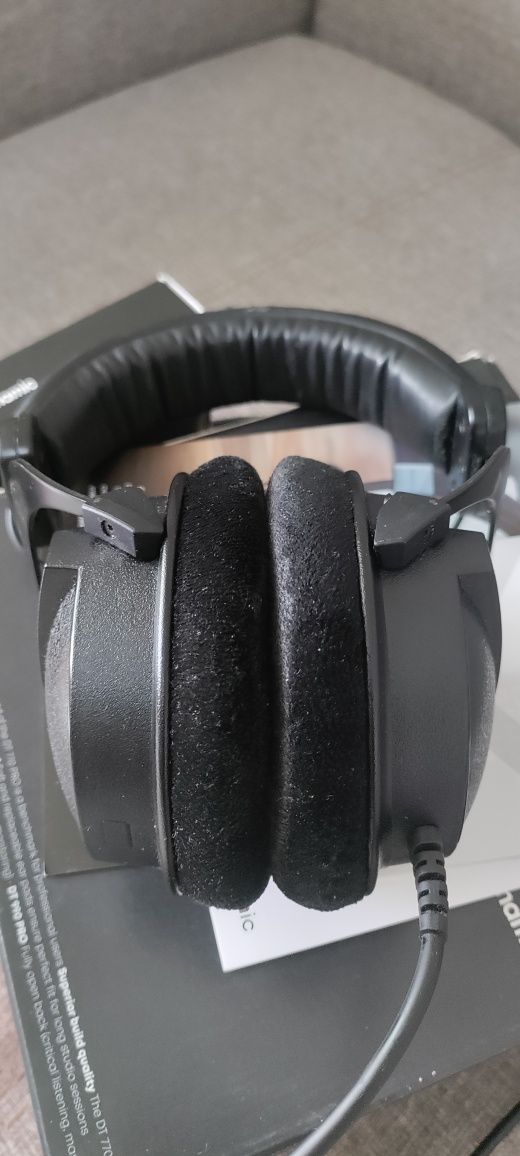 Продам наушники Beyerdynamic DT 770 Pro (80 ом)