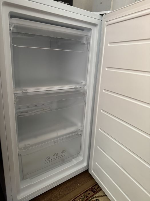 Продам морозильник