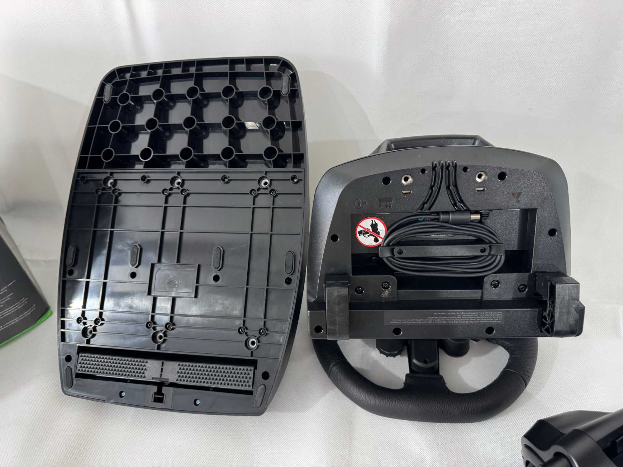 Волан с педали Logitech - G923 SE Shifter Combo