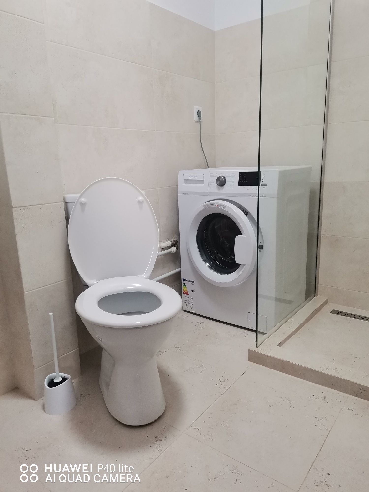 Închiriez apartament