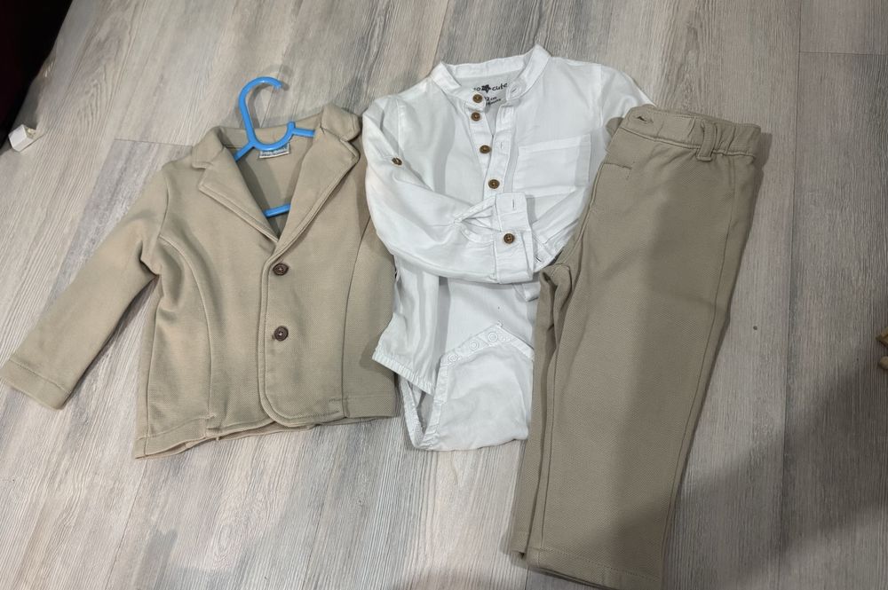 Vand costumas baietel marimea 92