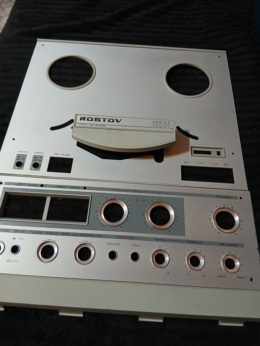 Masca completa magnetofon rostov 105s1 impecabila