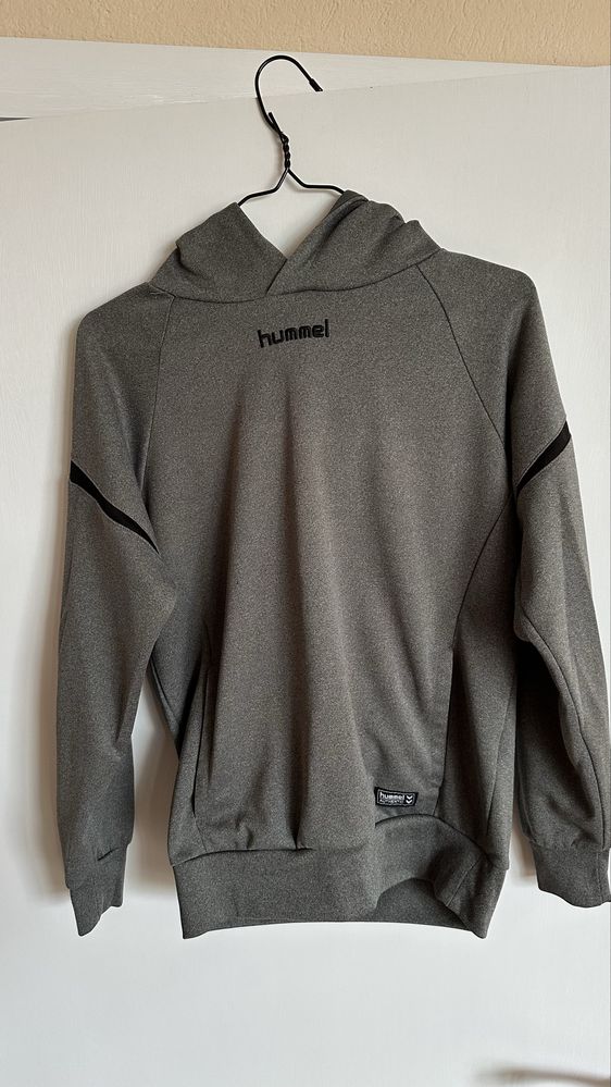 Суичър HUMMEL, Състояние 10/10