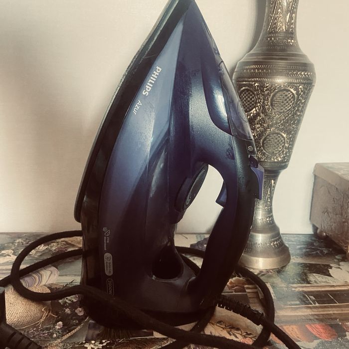 Продам утюг PHILIPS Azur!