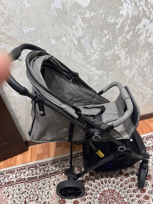 Коляска в отличном состоянии