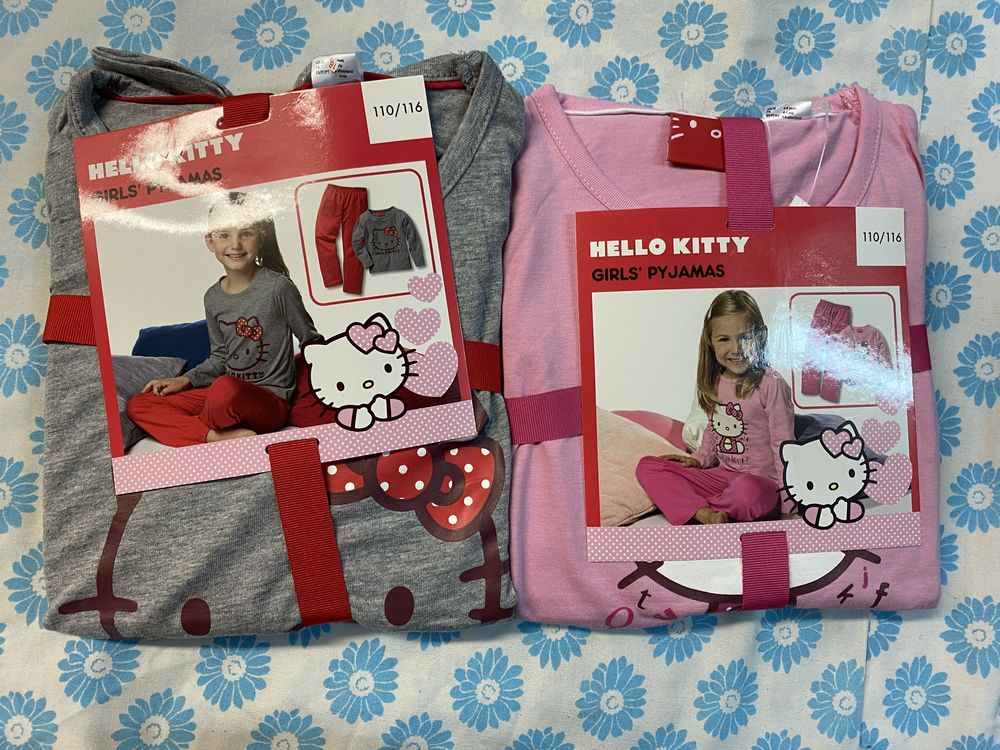 Set pijamale 110-116 Hello Kitty