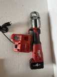 Presa de sertizat Milwaukee M18 Force Logic Brushless