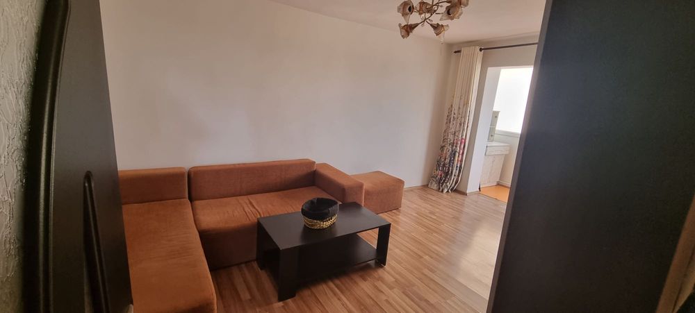 Apartament 3 camere-decomandat