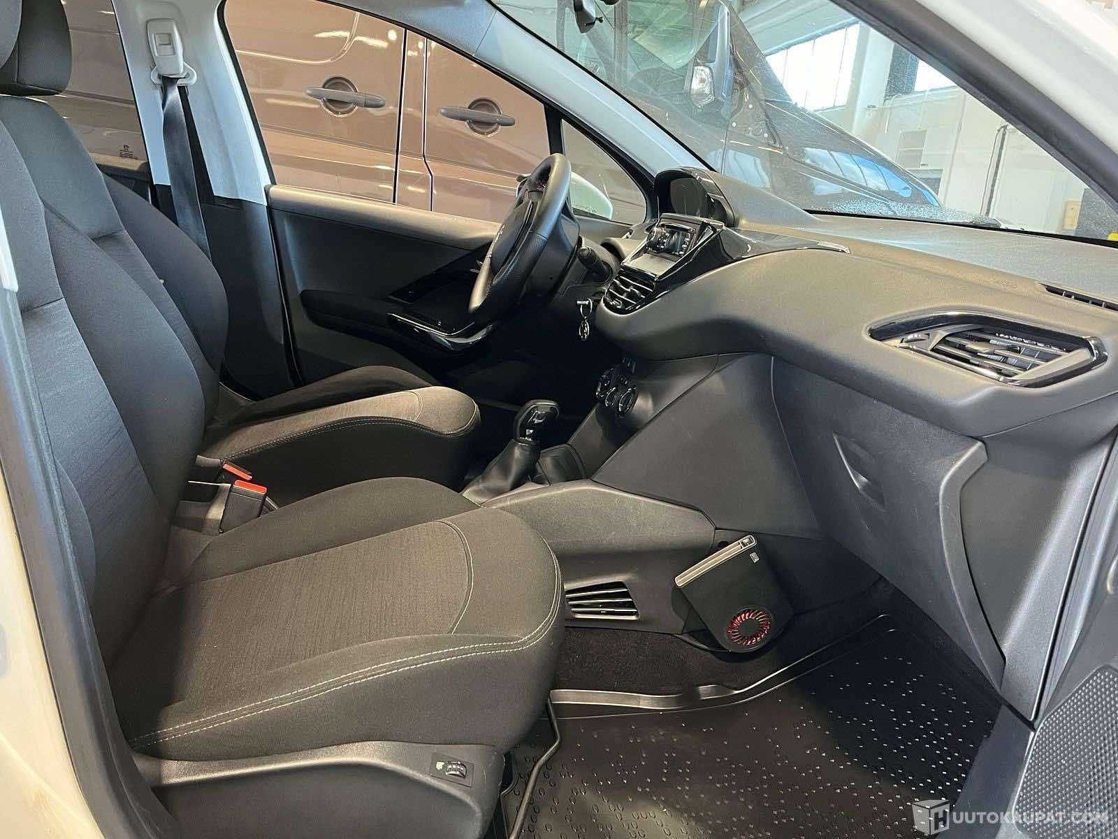 Peugeot 208 1.2i VTi