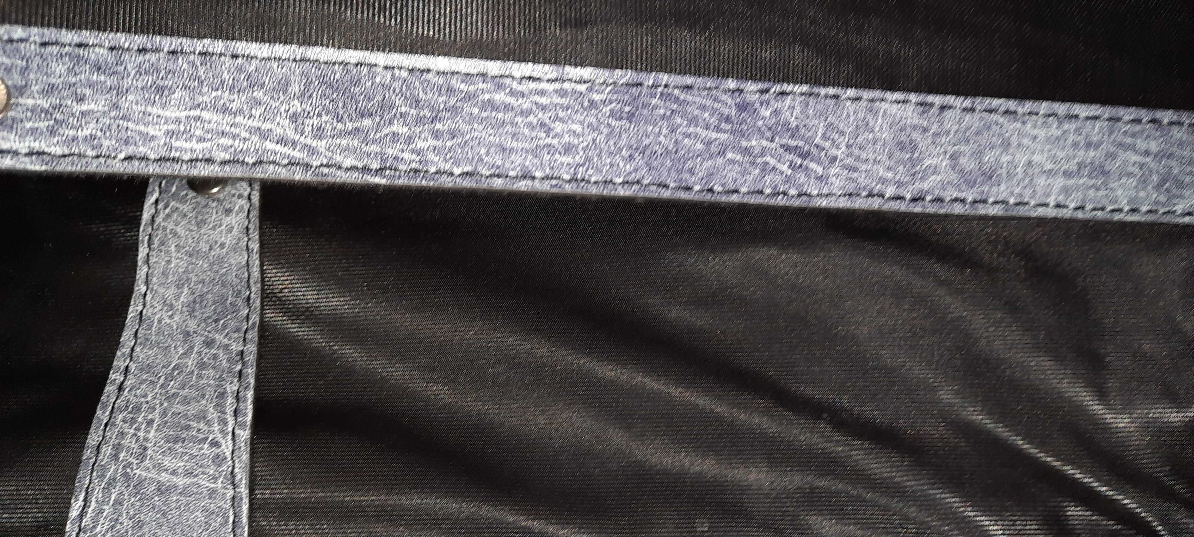 Geamantan clasic, 68 cm x 52 cm x 20 cm, gri