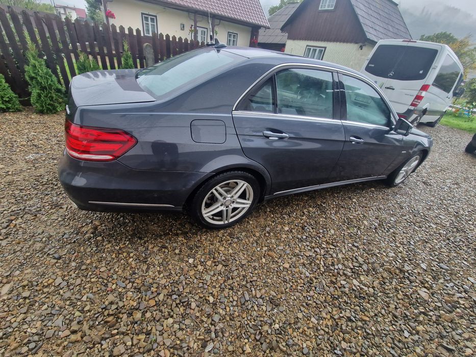 Vand sau schimb cu suv 4*4