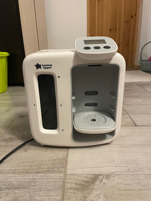 Tommee Tippee машина за адаптирано мляко