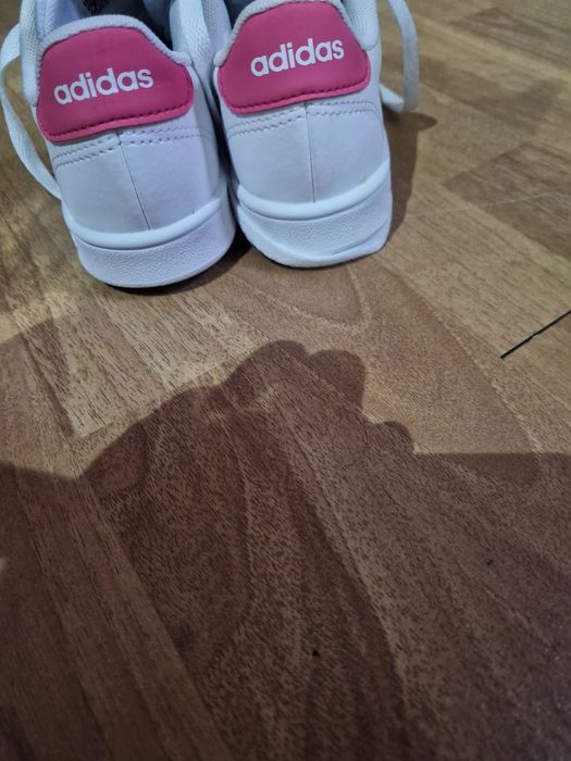 Tenesi Adidas masura 30