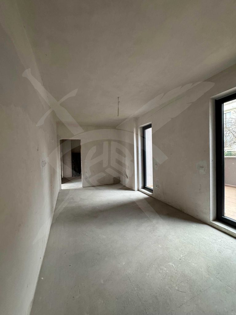 Продава се Тристаен апартамент в Варна, Бриз - 350 кв.м за 858 €/кв.м - Снимка #6