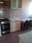 Dau în chirie apartament cu 3 camere, pe Dealul Florilor, str. Unirii