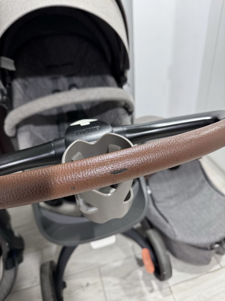 Stokke Xplory V6 gri cu insertii maro 3 in 1