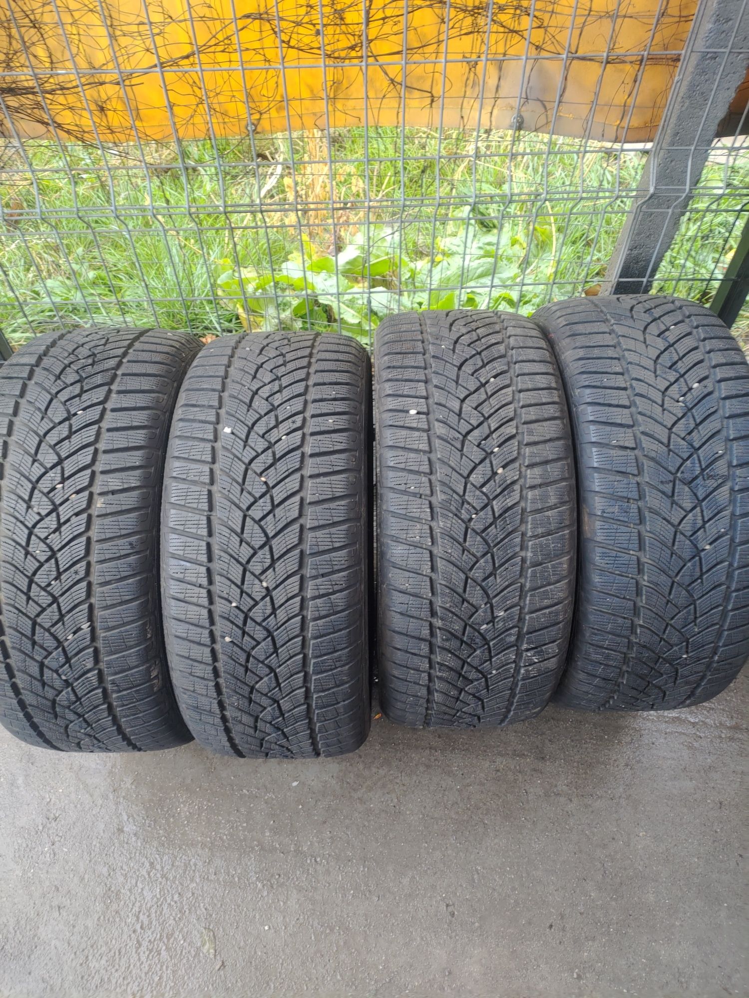 245.40.19 goodyear