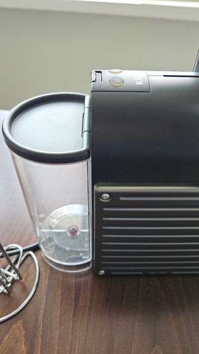 Krups Nespresso Pixie XN 3005 кафемашина
