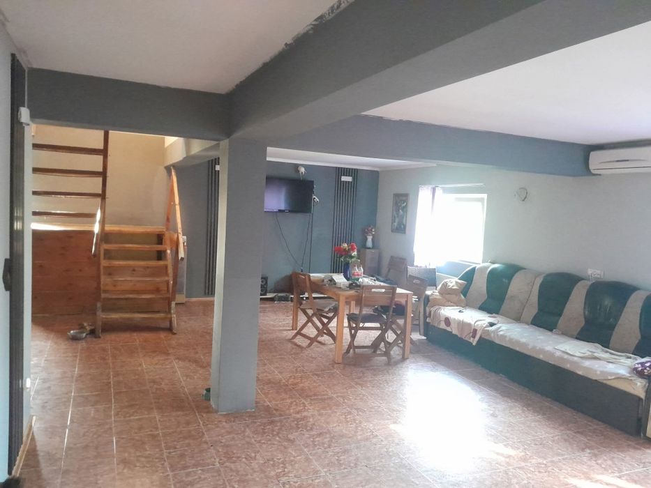 Casa de vânzare, pret negociabil