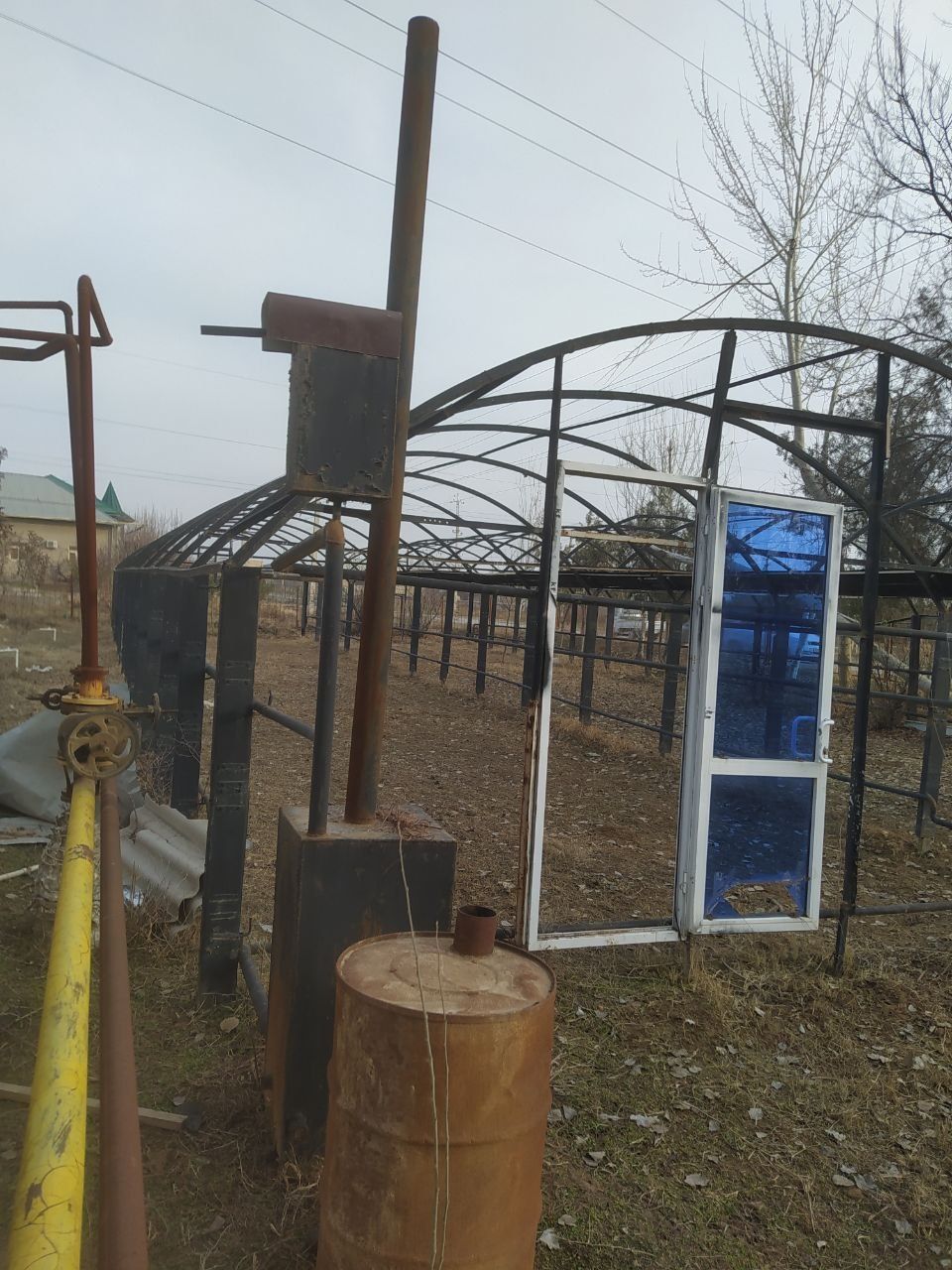 Продается конструкций парник с катёлним батареи